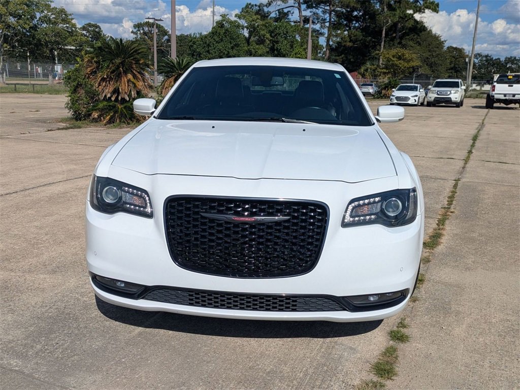 2021 Chrysler 300 LX photo 2