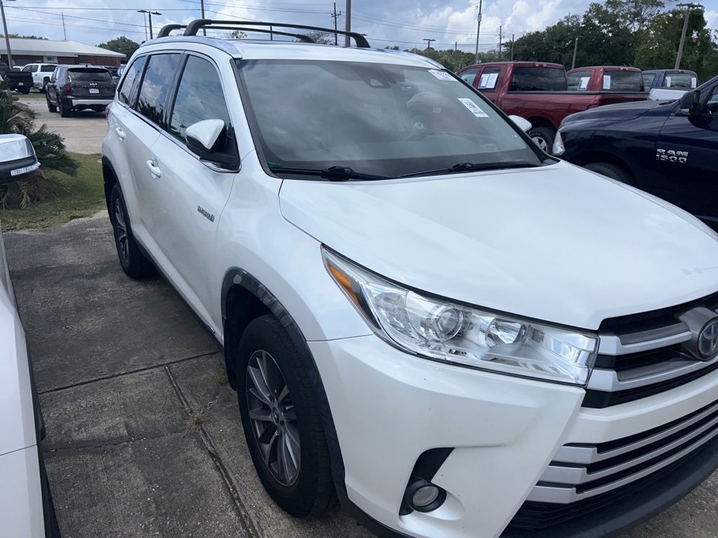 2019 Toyota Highlander Hybrid XLE photo 2
