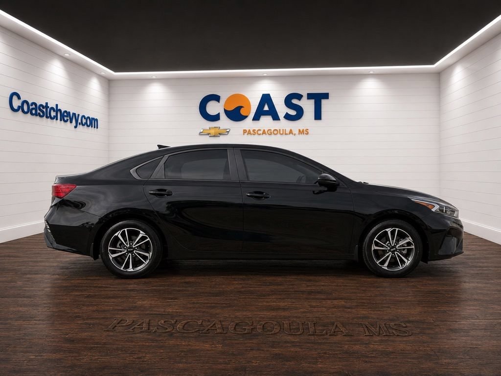 Used 2024 Kia Forte LXS