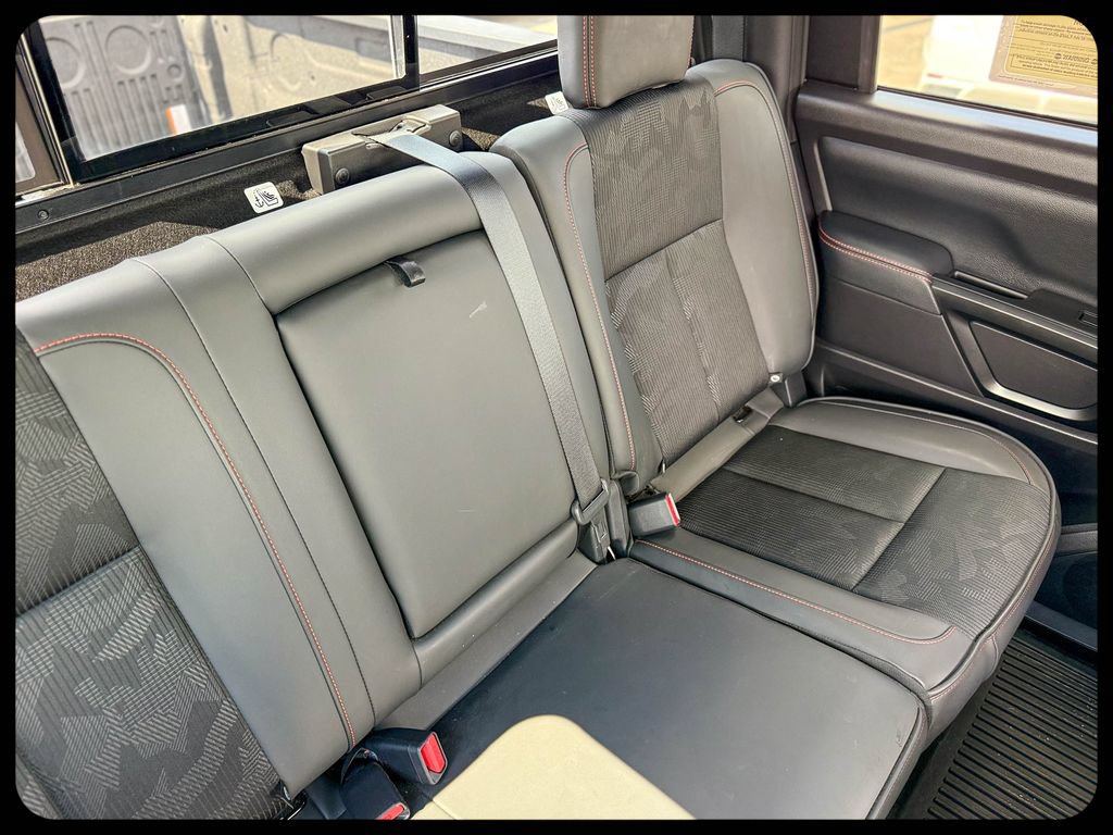 2024 Nissan Titan PRO-4X - Photo 11