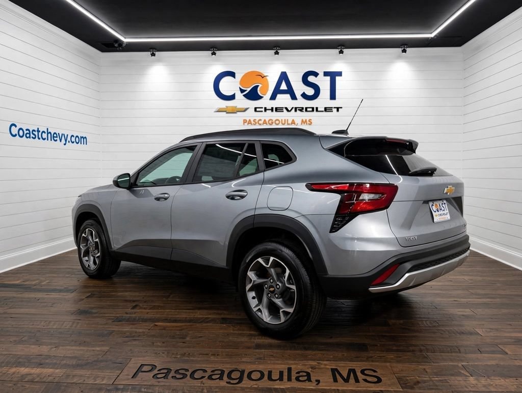 New 2026 Chevrolet Trax LT SUV