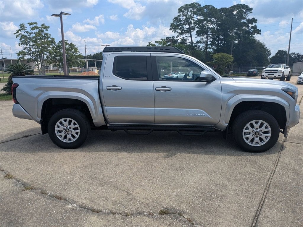 Used 2024 Toyota Tacoma 4WD SR5