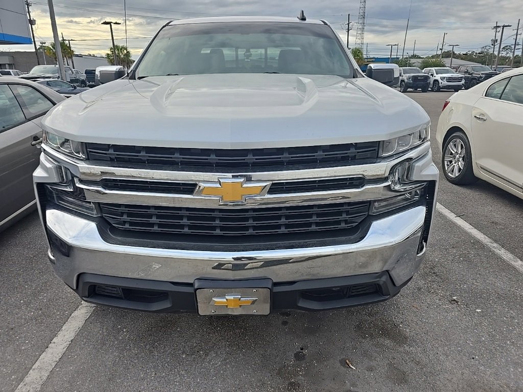 2019 Chevrolet Silverado 1500 LT photo 2