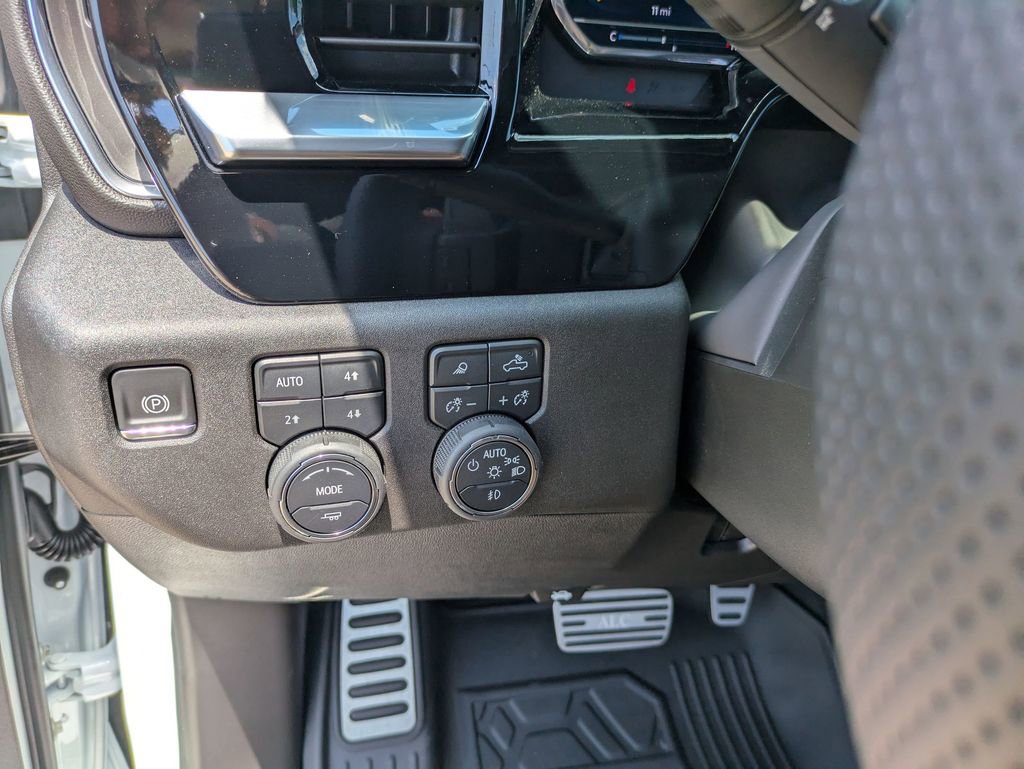 2025 Chevrolet Silverado 1500 RST - Photo 21