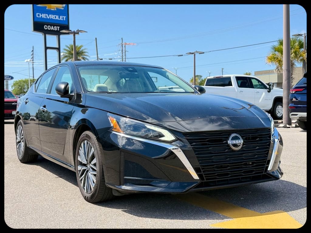 Used 2025 Nissan Altima SV