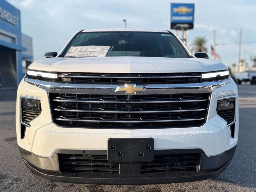 New 2025 Chevrolet Traverse LT SUV
