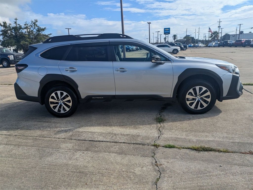2025 Subaru Outback Premium photo 3