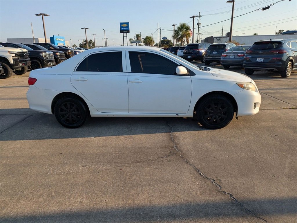 2010 Toyota Corolla photo 3
