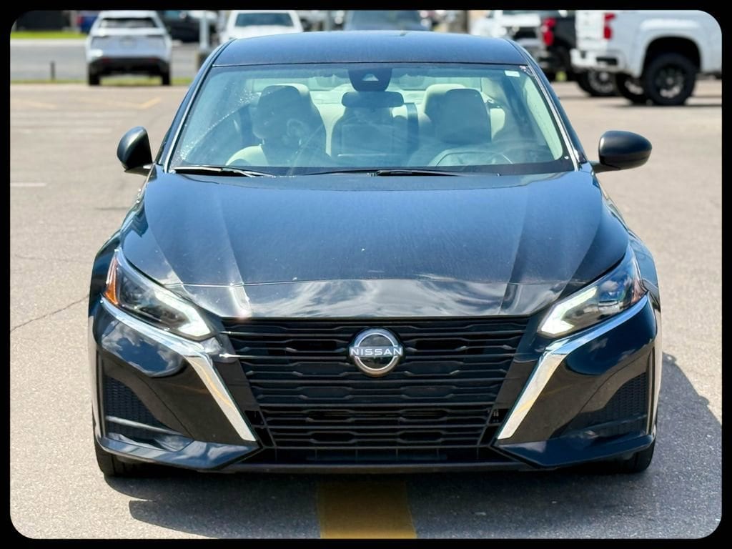 Used 2025 Nissan Altima SV