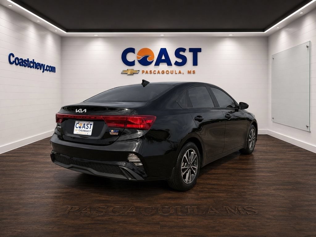 Used 2024 Kia Forte LXS