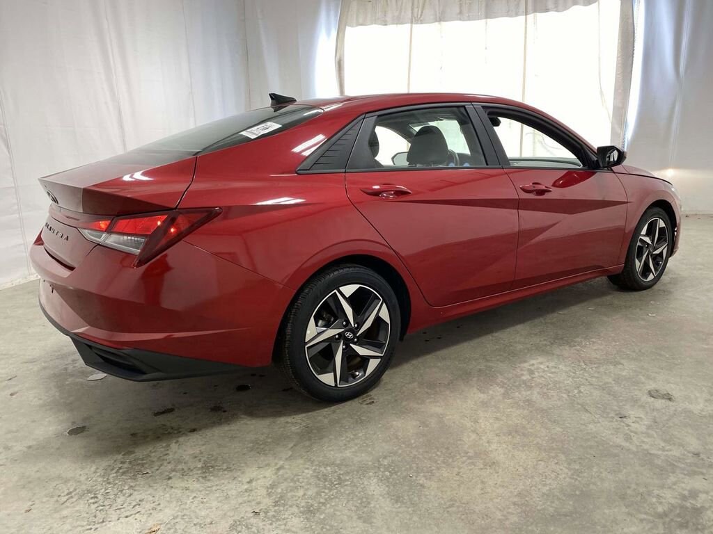 Used 2023 Hyundai Elantra SEL
