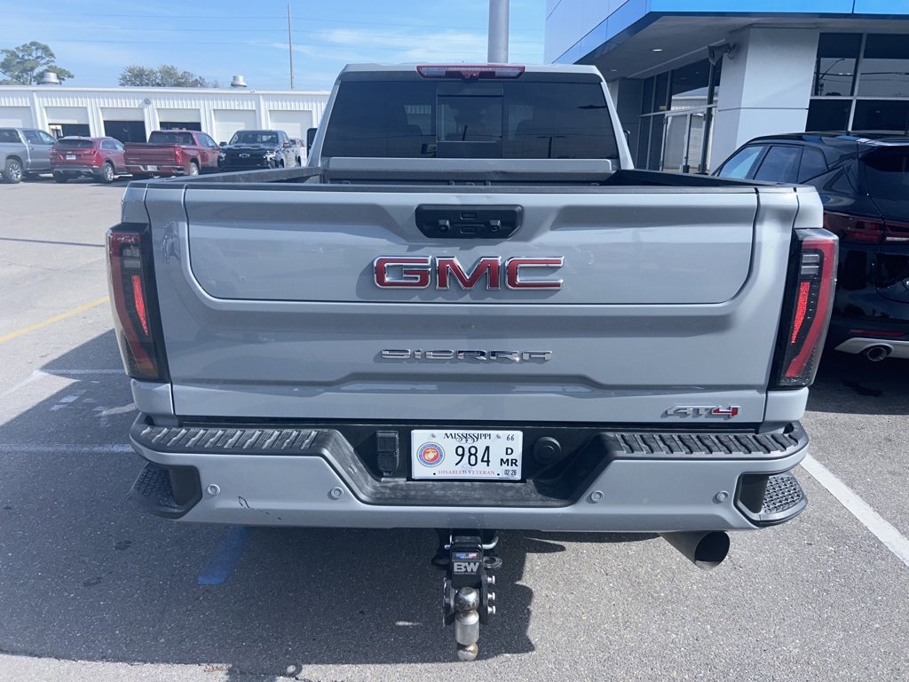 2025 Gmc Sierra 3500 HD AT4 photo 3