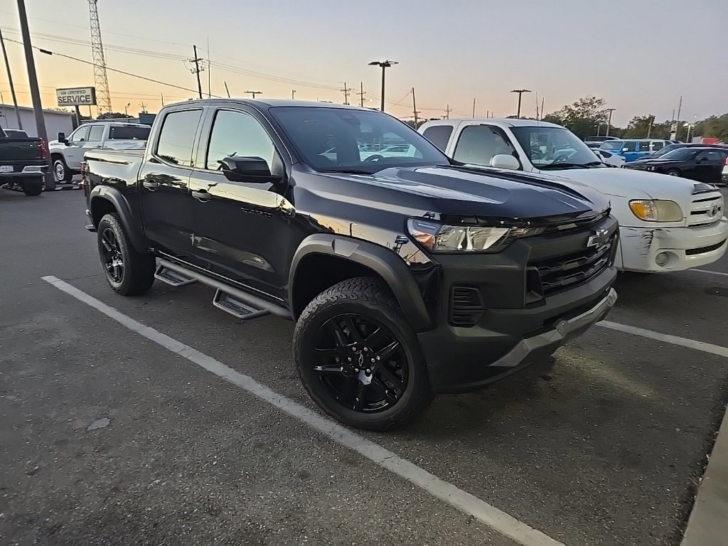 2023 Chevrolet Colorado Trail Boss photo 3