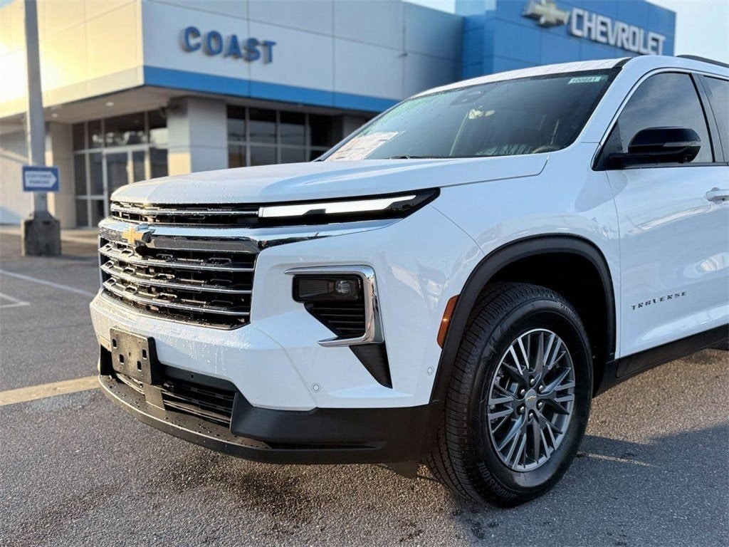 New 2025 Chevrolet Traverse LT SUV