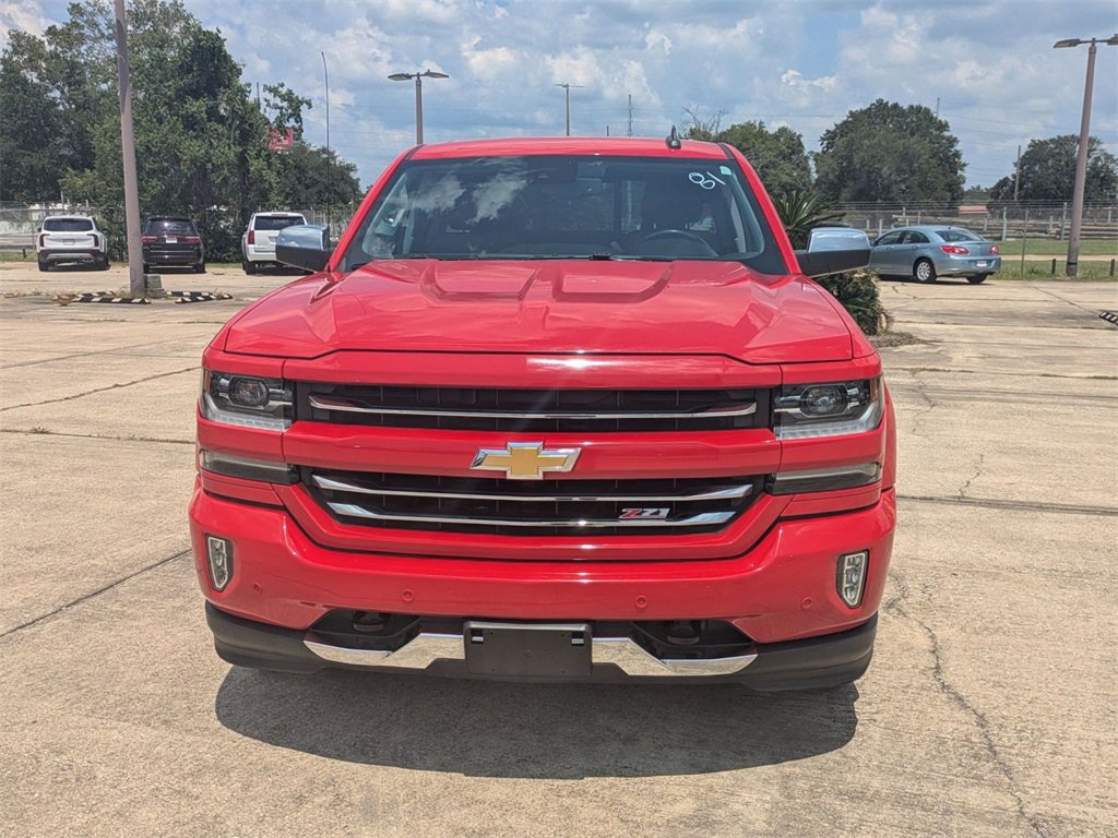 2018 Chevrolet Silverado 1500 LTZ photo 2