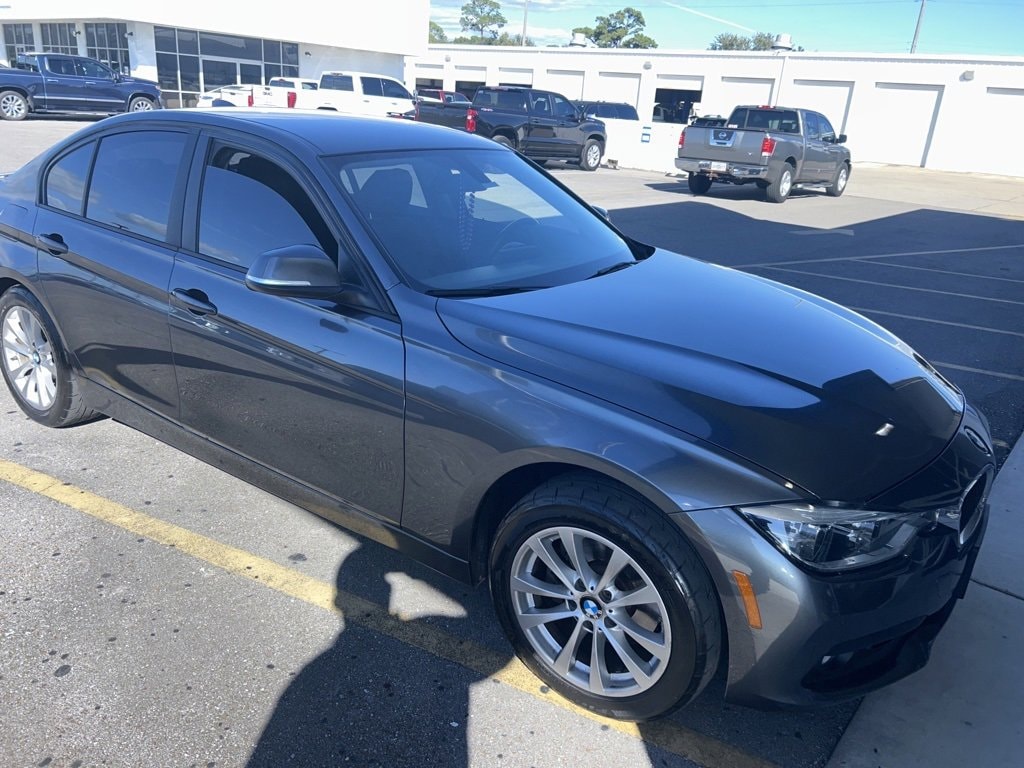 Used 2018 BMW 3 Series 320i