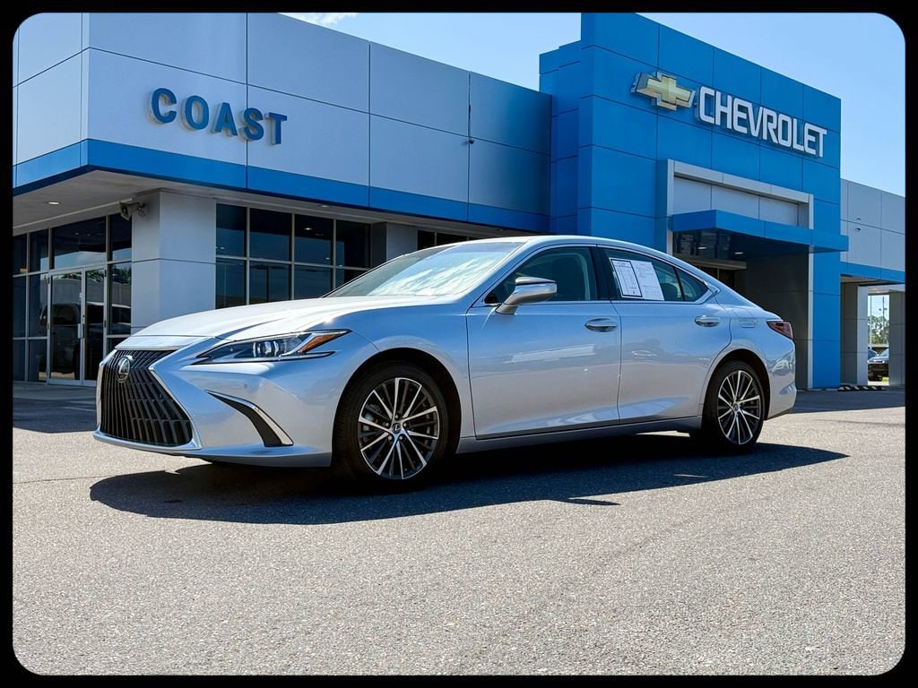 2025 Lexus ES 350 350's photo
