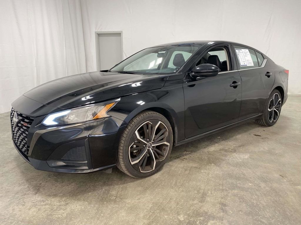 Used 2024 Nissan Altima 2.5 SR