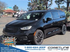 2026 Chrysler Pacifica LIMITED AWD Passenger Van