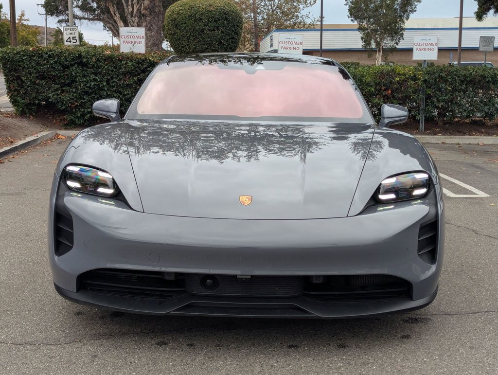 2023 Porsche Taycan GTS photo 2
