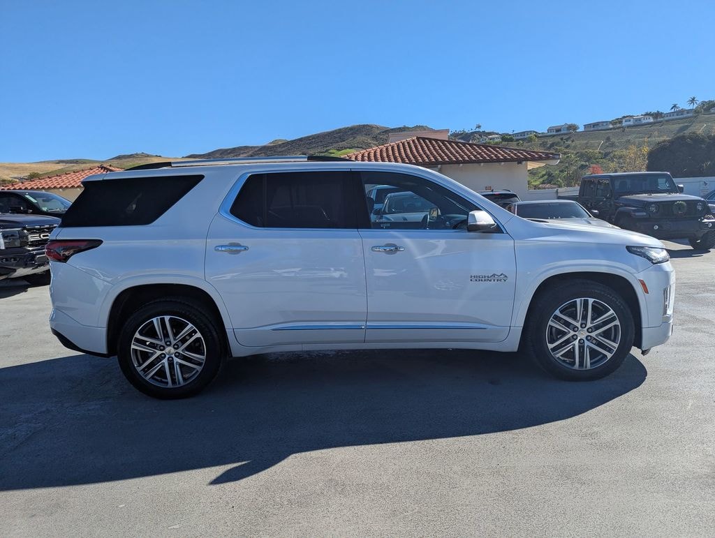 Used 2023 Chevrolet Traverse High Country SUV