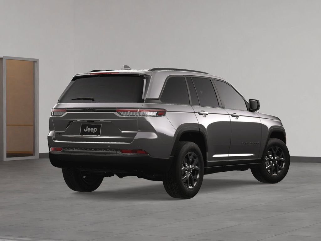 2025 Jeep Grand Cherokee Altitude photo 4