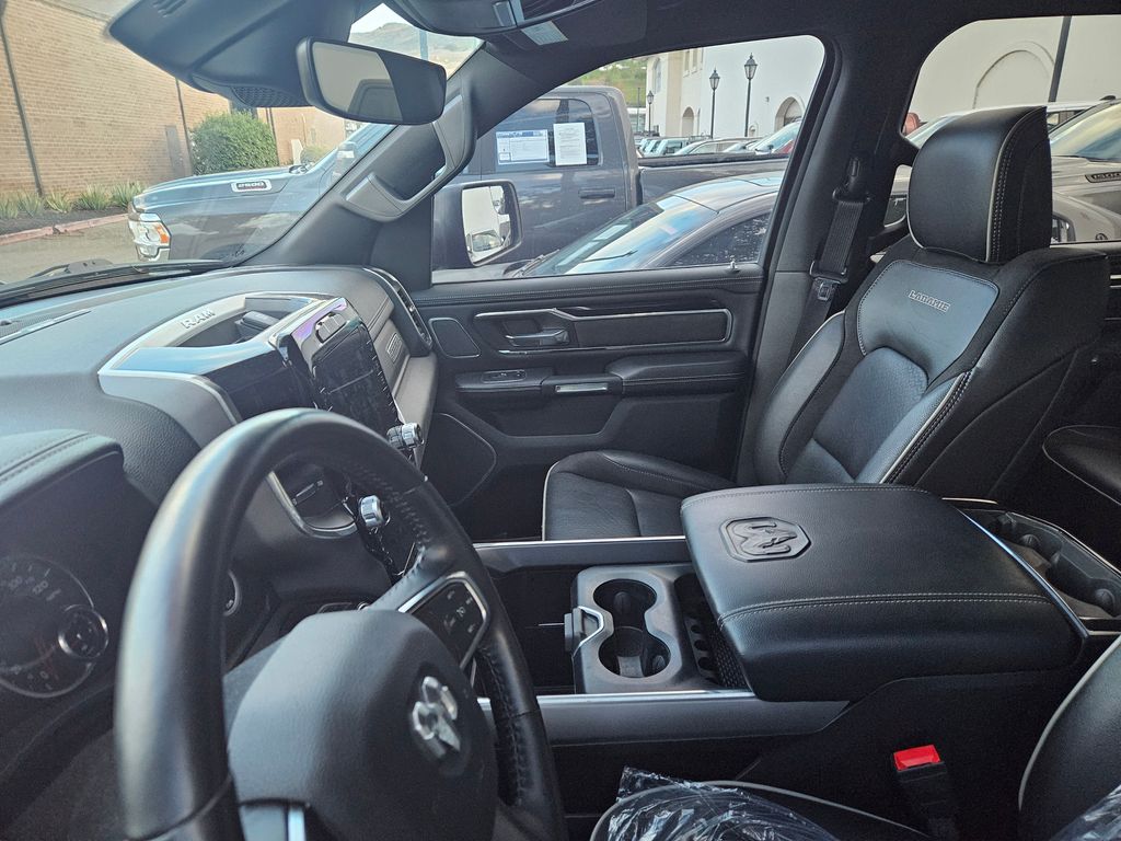 2022 Ram 1500 Laramie photo 3