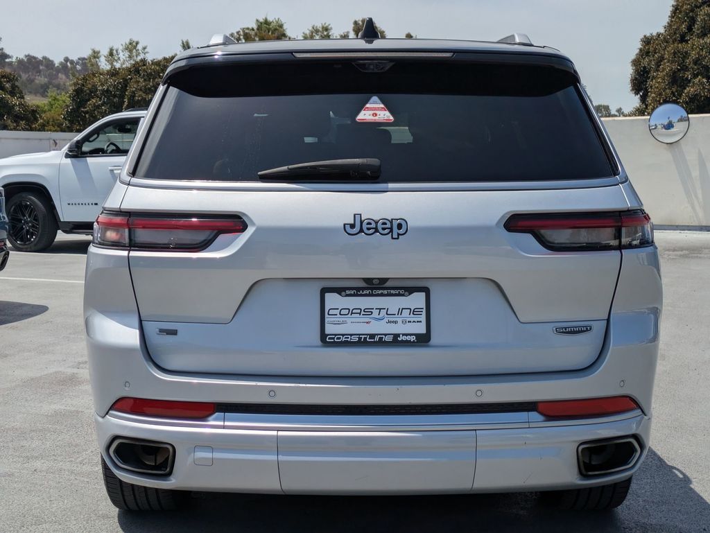 2022 Jeep Grand Cherokee L Summit photo 2