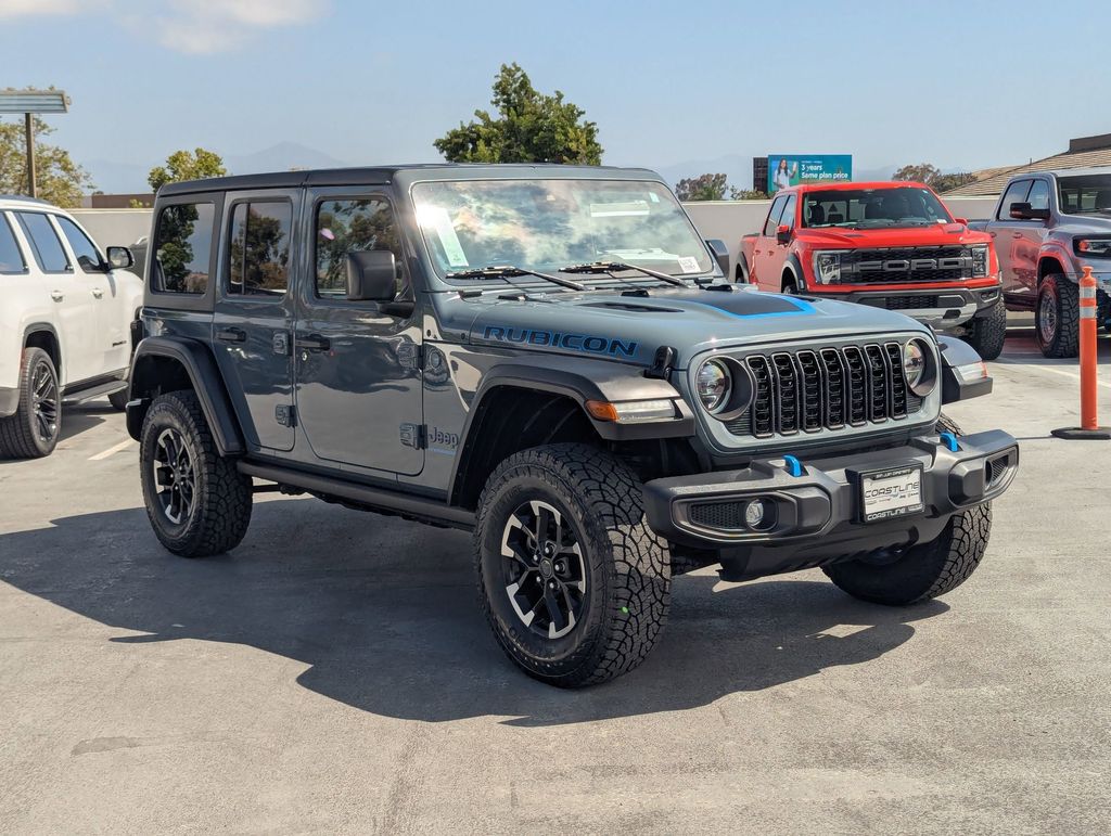 2024 Jeep Wrangler Rubicon 4xe photo 3