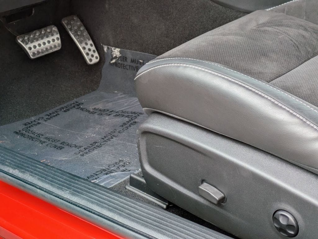 2022 Dodge Challenger SRT - Photo 13