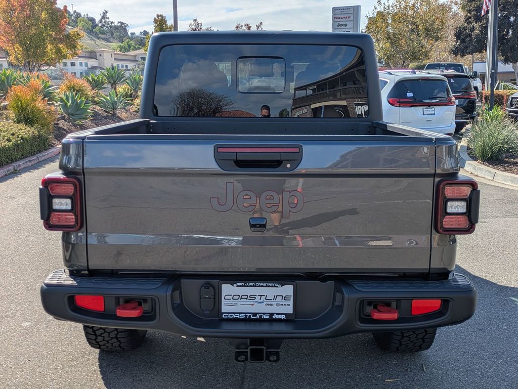 2025 Jeep Gladiator Rubicon photo 3