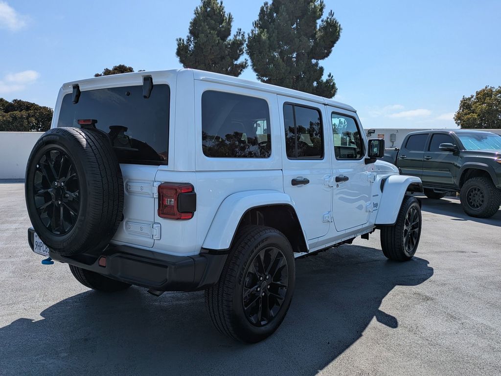 2024 Jeep Wrangler Sahara 4xe photo 4