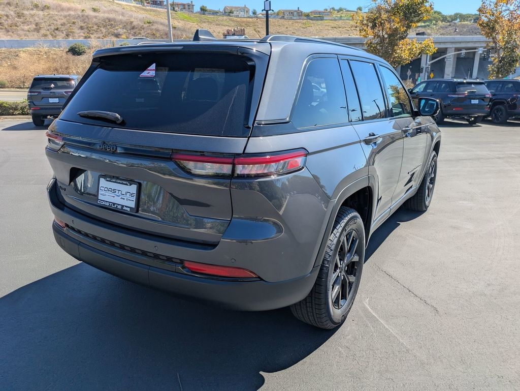 New 2025 Jeep Grand Cherokee ALTITUDE 4X4 Sport Utility