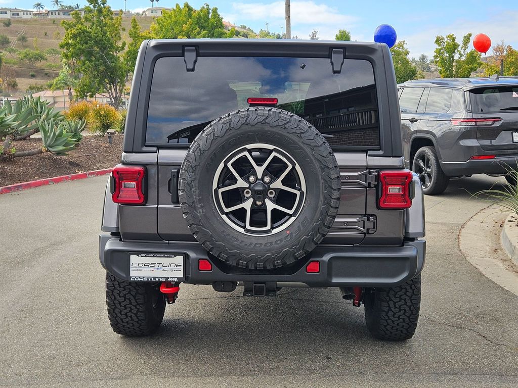 2025 Jeep Wrangler Rubicon photo 3