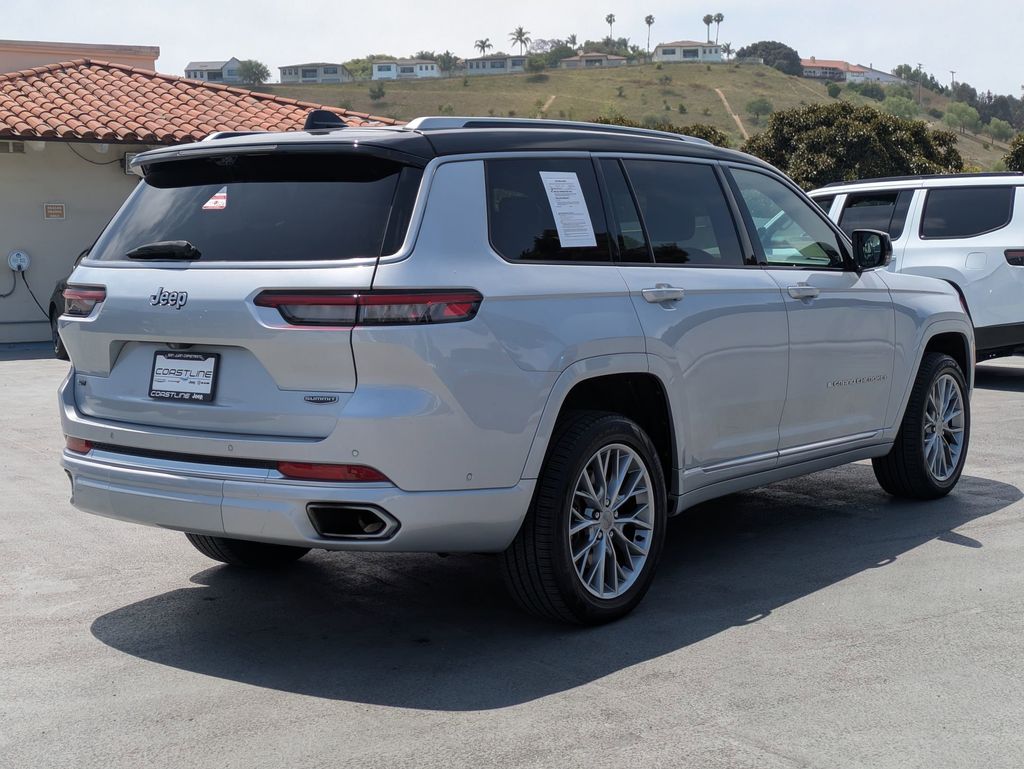 2022 Jeep Grand Cherokee L Summit photo 3