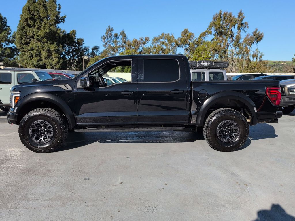 2025 Ford F-150 Raptor - Photo 8