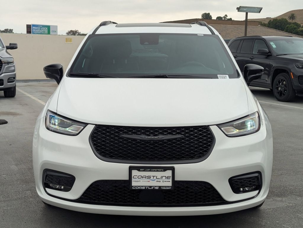 New 2025 Chrysler Pacifica Hybrid PACIFICA PLUG-IN HYBRID S APPEARANCE Passenger Van
