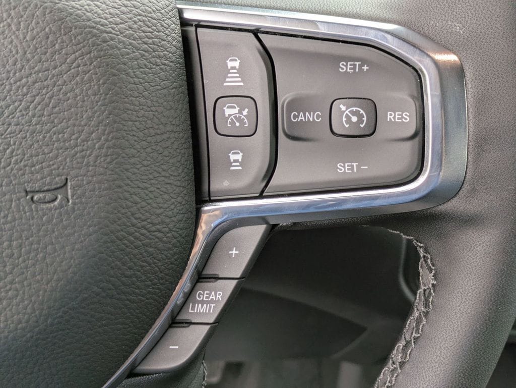 2025 RAM 2500 Laramie - Photo 15