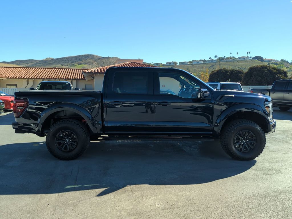 2025 Ford F-150 Raptor photo 4