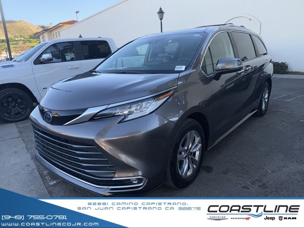 Used 2024 Toyota Sienna Limited 7 Passenger Van Passenger Van