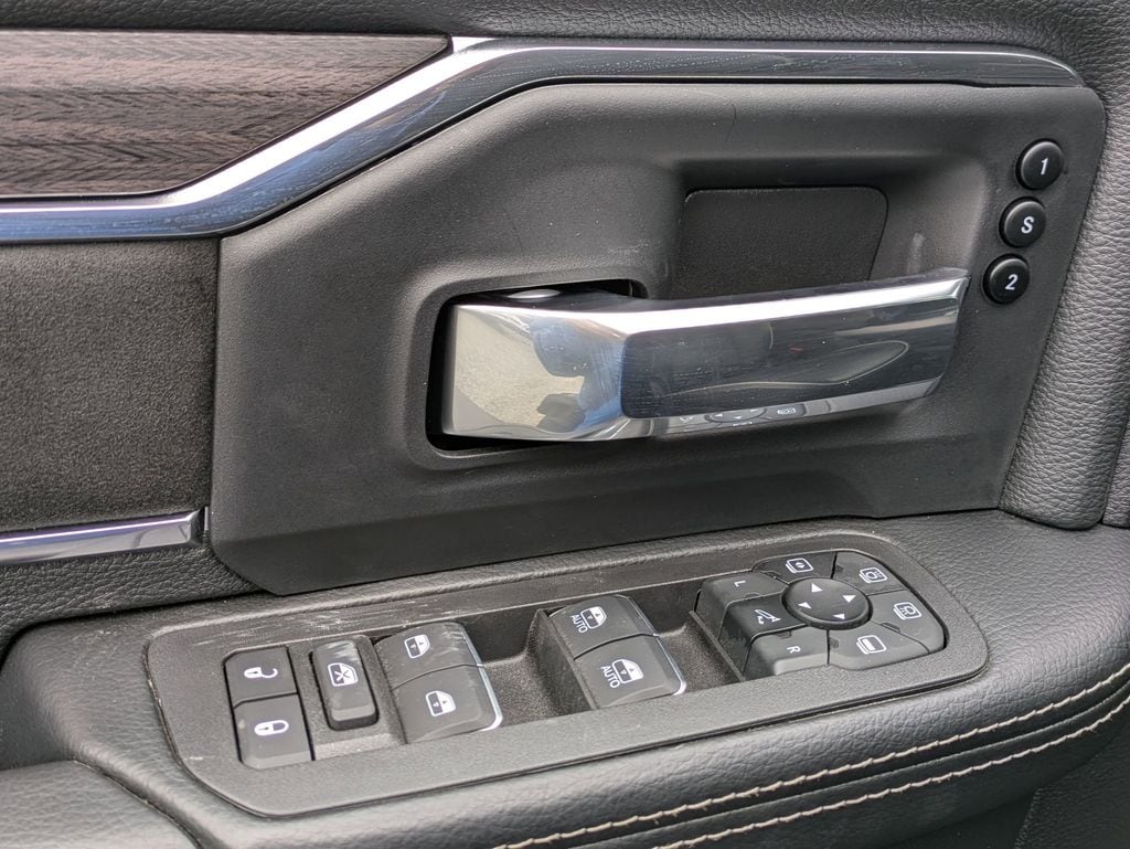 2025 RAM 2500 Laramie - Photo 11