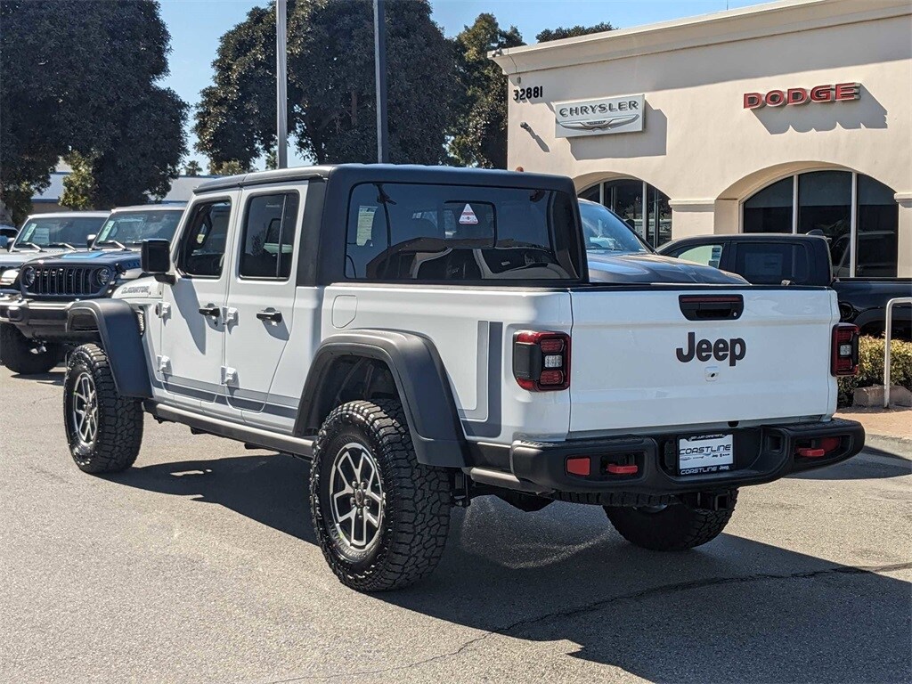 2024 Jeep Gladiator RUBICON 4X4 Sport Utility Bright White Coastline