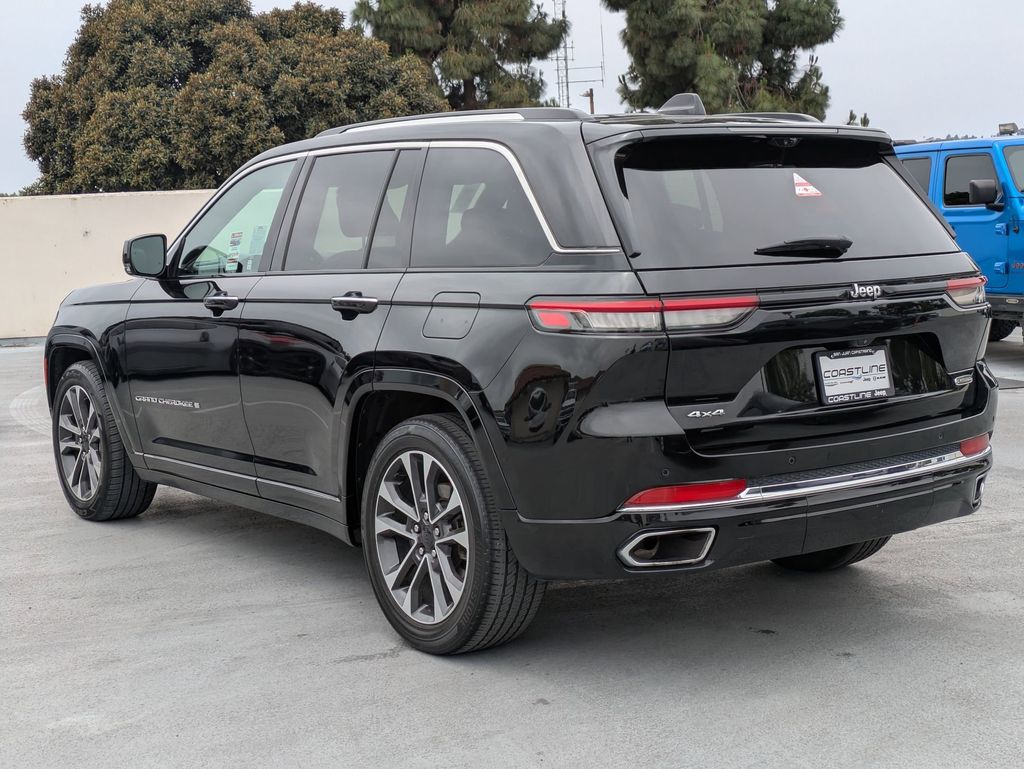 2022 Jeep Grand Cherokee Overland photo 4