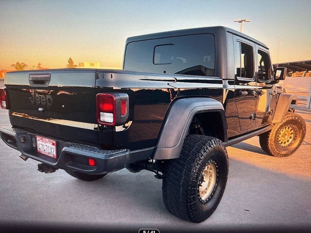 Used 2020 Jeep Gladiator Sport Truck Crew Cab