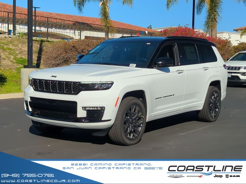 2025 Jeep Grand Cherokee L Summit's photo