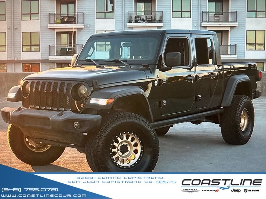 2020 Jeep Gladiator Sport S's photo