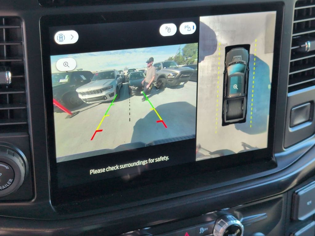 2025 Ford F-150 Raptor - Photo 23