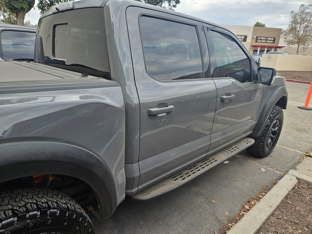 2021 Ford F-150 Raptor photo 2