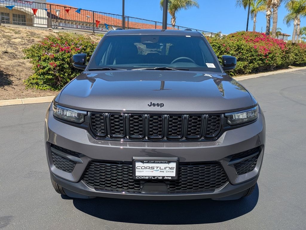 New 2025 Jeep Grand Cherokee ALTITUDE 4X4 Sport Utility