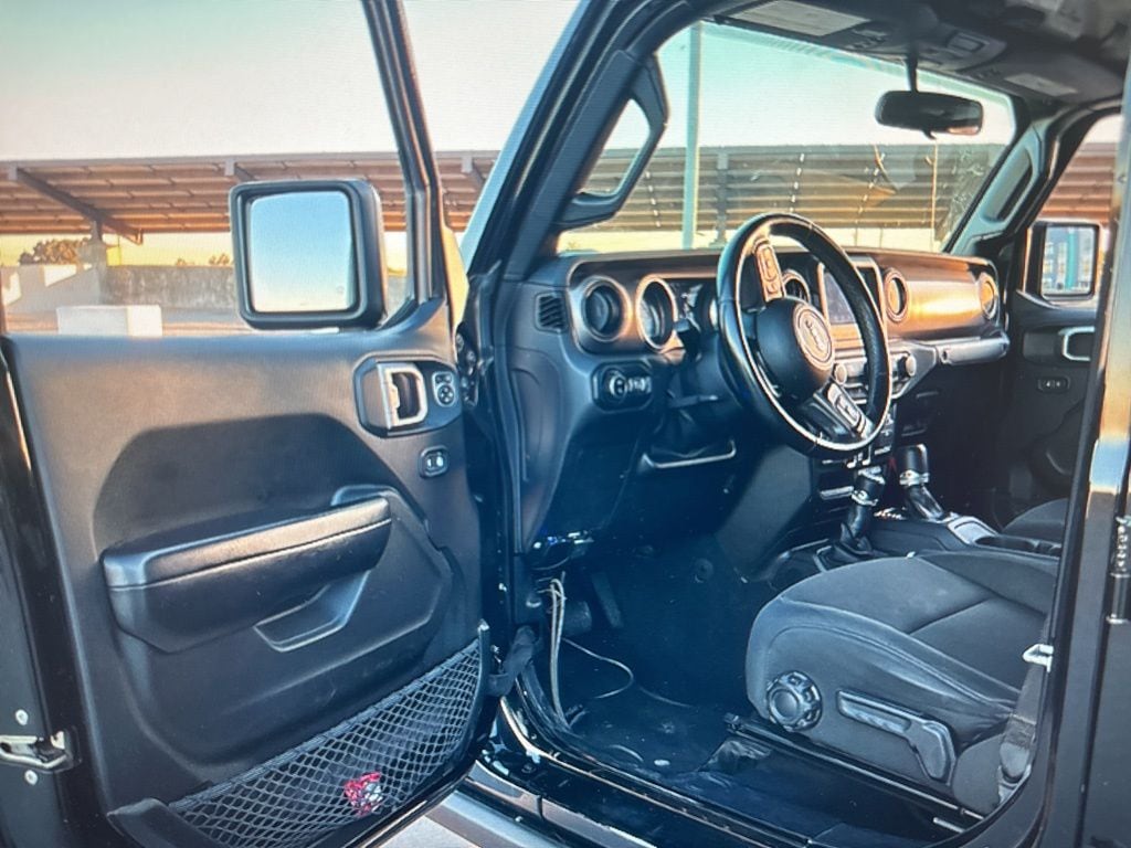 Used 2020 Jeep Gladiator Sport Truck Crew Cab